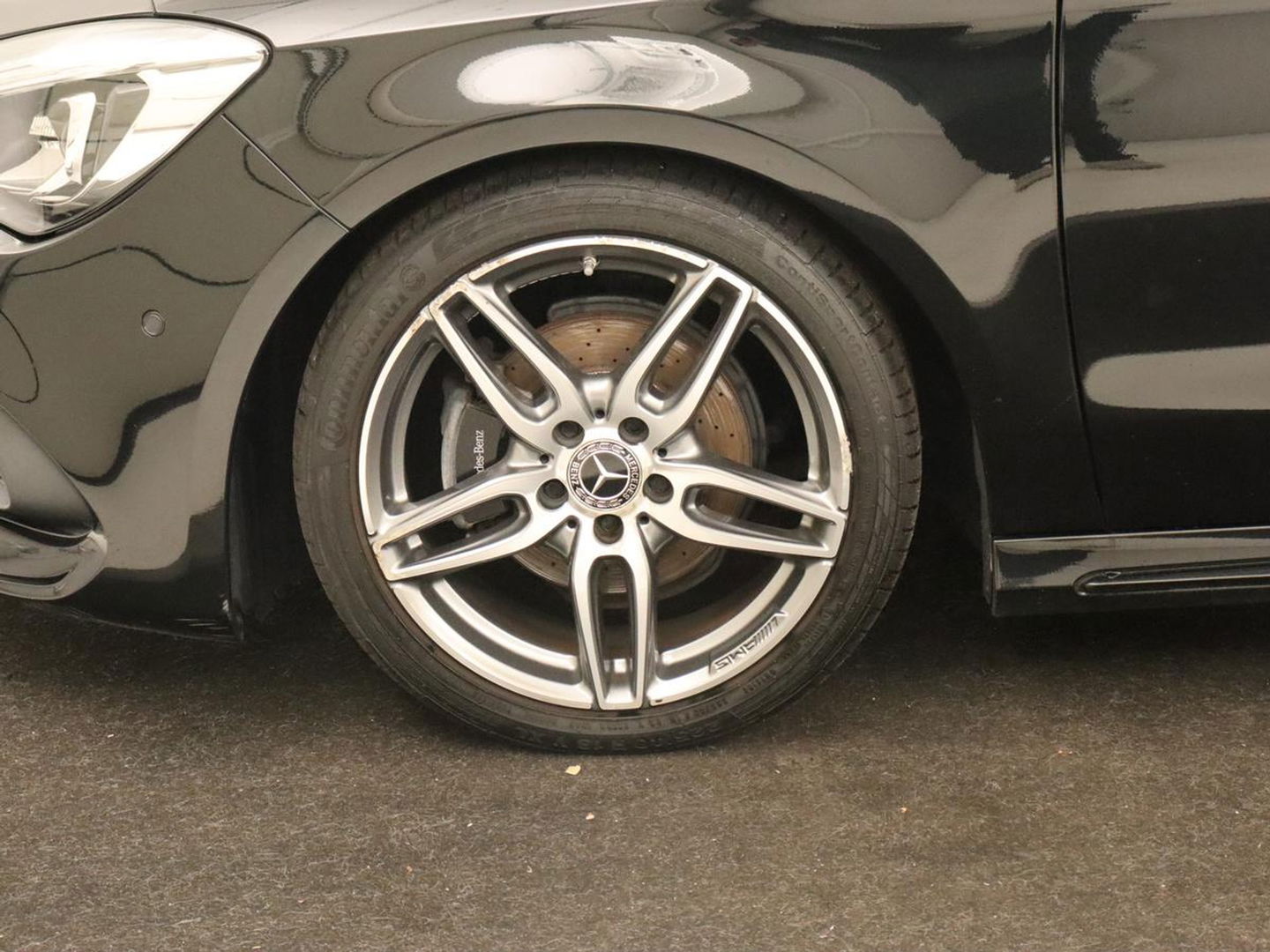 Mercedes-Benz CLA-Klasse Shooting Brake 180 | Trekhaak | Camera | Navigatie | Leder | LED | Cruise control | Sportstoelen | LMV 18 inch