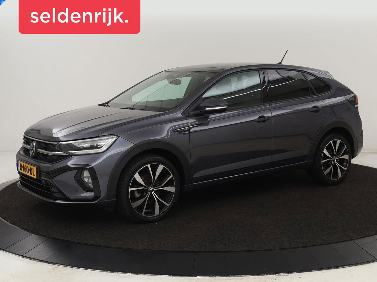 Volkswagen Taigo 1.0 TSI R-Line | Panoramadak| Camera | Virtual cockpit | Stoelverwarming | Navigatie | Carplay | LMV 18 inch | Getint glas | LED