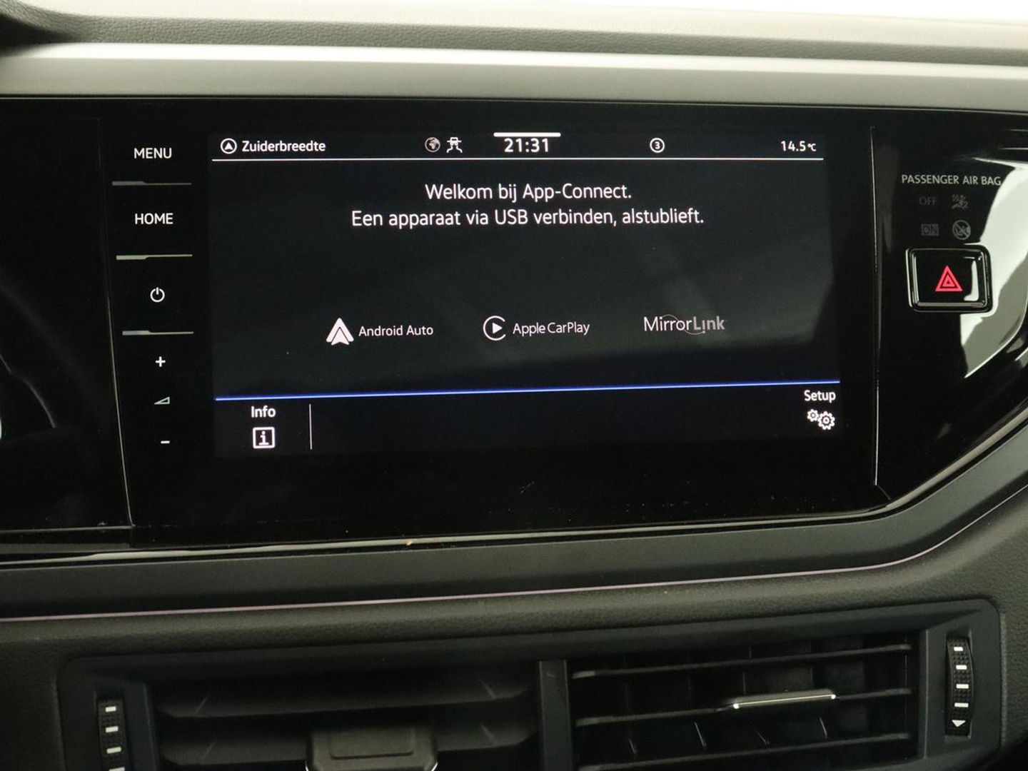 Volkswagen Taigo 1.0 TSI R-Line | Panoramadak| Camera | Virtual cockpit | Stoelverwarming | Navigatie | Carplay | LMV 18 inch | Getint glas | LED