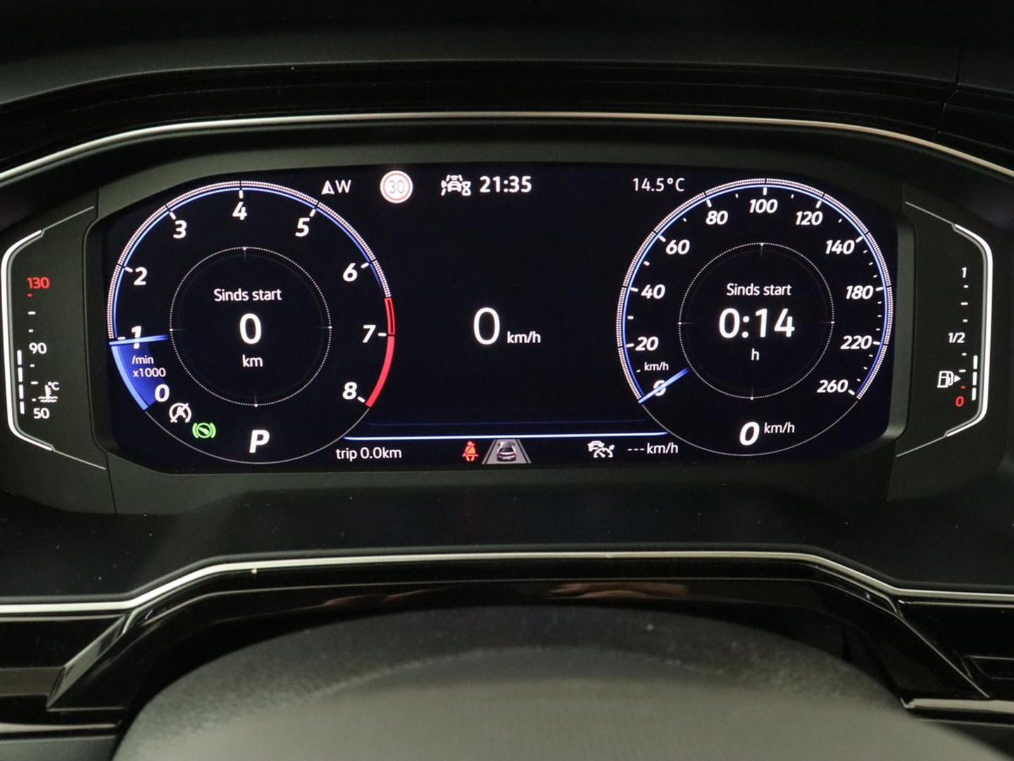 Volkswagen Taigo 1.0 TSI R-Line | Panoramadak| Camera | Virtual cockpit | Stoelverwarming | Navigatie | Carplay | LMV 18 inch | Getint glas | LED