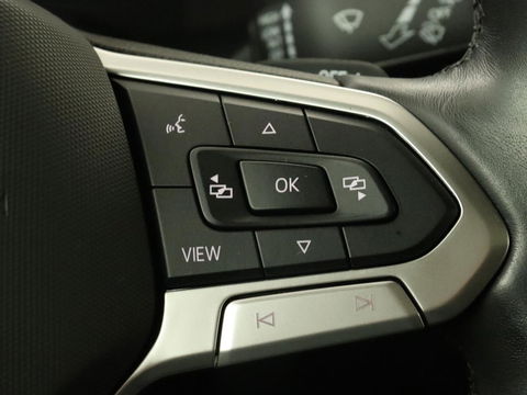 Volkswagen Taigo 1.0 TSI R-Line | Panoramadak| Camera | Virtual cockpit | Stoelverwarming | Navigatie | Carplay | LMV 18 inch | Getint glas | LED