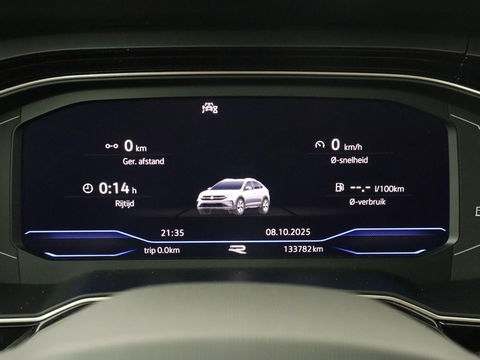Volkswagen Taigo 1.0 TSI R-Line | Panoramadak| Camera | Virtual cockpit | Stoelverwarming | Navigatie | Carplay | LMV 18 inch | Getint glas | LED