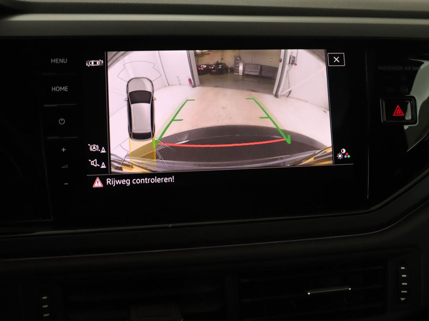 Volkswagen Taigo 1.0 TSI R-Line | Panoramadak| Camera | Virtual cockpit | Stoelverwarming | Navigatie | Carplay | LMV 18 inch | Getint glas | LED
