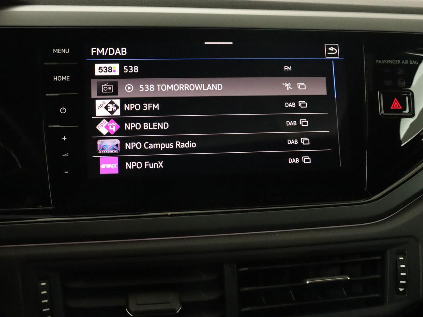 Volkswagen Taigo 1.0 TSI R-Line | Panoramadak| Camera | Virtual cockpit | Stoelverwarming | Navigatie | Carplay | LMV 18 inch | Getint glas | LED