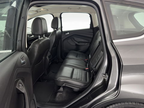 Ford C-MAX 2.0 Plug-in Hybrid Titanium Plus Aut. *PANO | LUXURY-LEATHER | NAVI-FULLMAP | CAMERA | KEYLESS | HEATED-COMFORT-SEATS | ECC | DIGI-COCKPIT | PDC | 17''ALU*