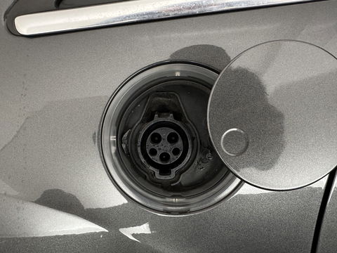 Ford C-MAX 2.0 Plug-in Hybrid Titanium Plus Aut. *PANO | LUXURY-LEATHER | NAVI-FULLMAP | CAMERA | KEYLESS | HEATED-COMFORT-SEATS | ECC | DIGI-COCKPIT | PDC | 17''ALU*