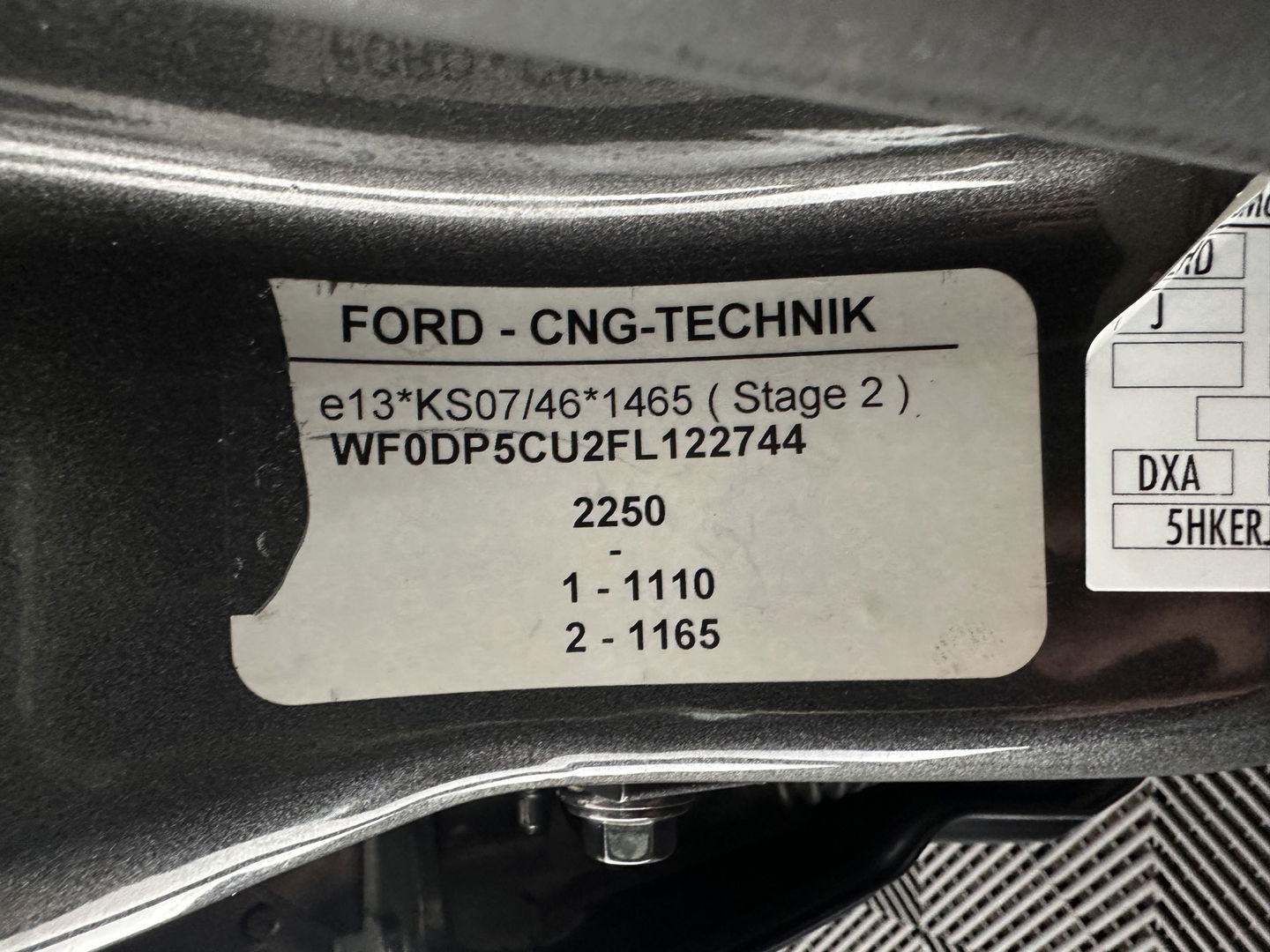Ford C-MAX 2.0 Plug-in Hybrid Titanium Plus Aut. *PANO | LUXURY-LEATHER | NAVI-FULLMAP | CAMERA | KEYLESS | HEATED-COMFORT-SEATS | ECC | DIGI-COCKPIT | PDC | 17''ALU*