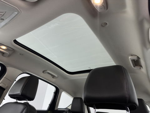 Ford C-MAX 2.0 Plug-in Hybrid Titanium Plus Aut. *PANO | LUXURY-LEATHER | NAVI-FULLMAP | CAMERA | KEYLESS | HEATED-COMFORT-SEATS | ECC | DIGI-COCKPIT | PDC | 17''ALU*