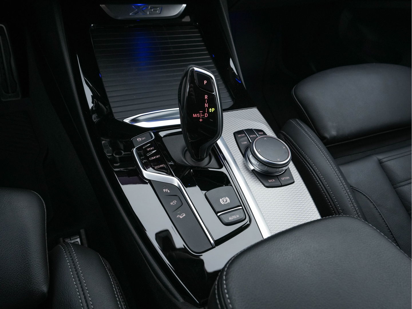 BMW X3 xDrive20i M-Sportpack High Executive Aut. * LUXURY-LEATHER | FULL-LED | TOP-VIEW | HEAD-UP | ADAPTIVE-CRUISE | BLIND-SPOT | DIGI-COCKPIT | HIFI-SOUND | DAB+ | AMBIENT-LIGHT | NAVI-FULLMAP | HEATED-SPORTSEATS | 21''ALU*