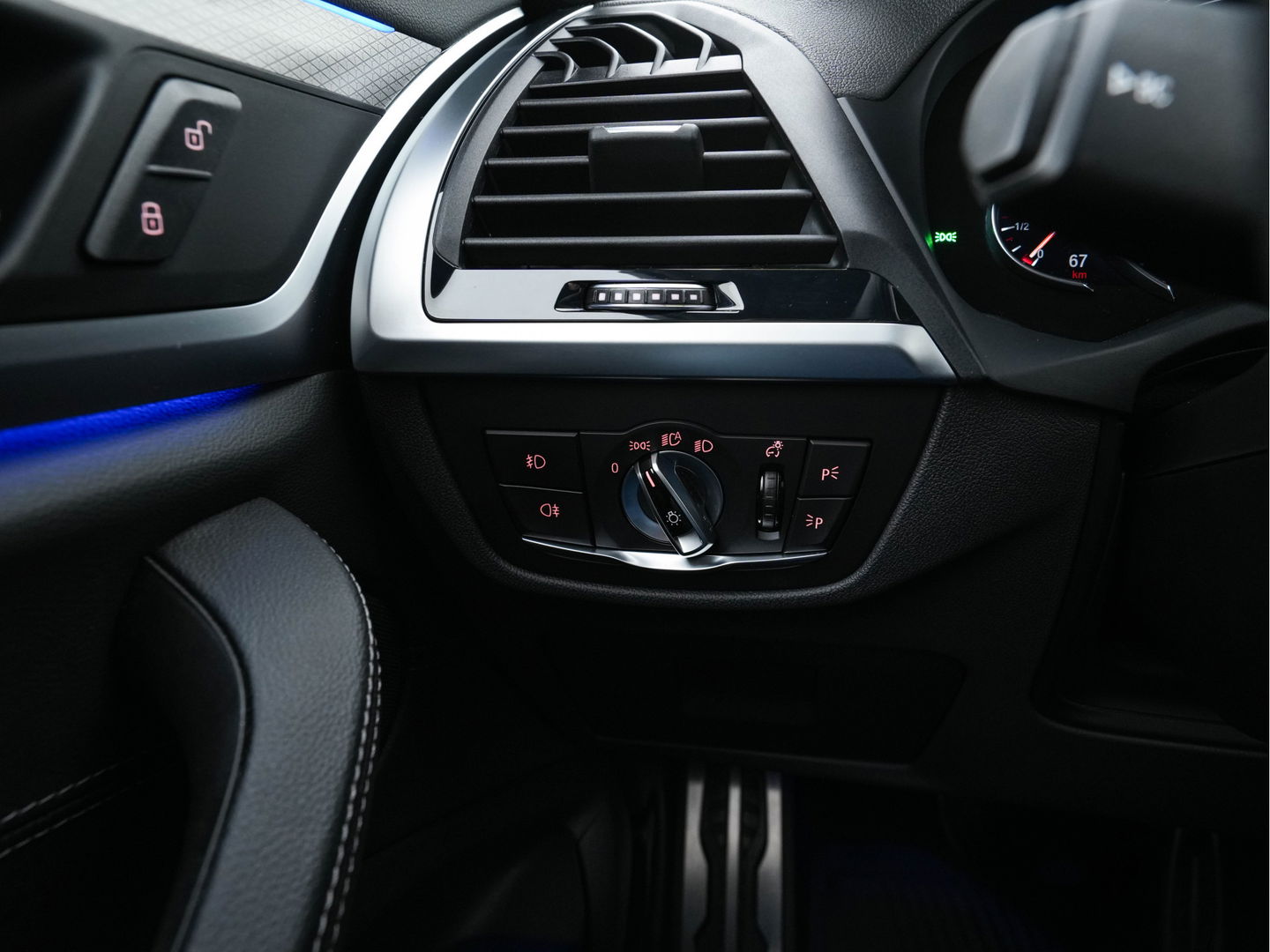 BMW X3 xDrive20i M-Sportpack High Executive Aut. * LUXURY-LEATHER | FULL-LED | TOP-VIEW | HEAD-UP | ADAPTIVE-CRUISE | BLIND-SPOT | DIGI-COCKPIT | HIFI-SOUND | DAB+ | AMBIENT-LIGHT | NAVI-FULLMAP | HEATED-SPORTSEATS | 21''ALU*