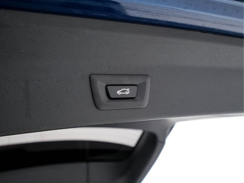 BMW X3 xDrive20i M-Sportpack High Executive Aut. * LUXURY-LEATHER | FULL-LED | TOP-VIEW | HEAD-UP | ADAPTIVE-CRUISE | BLIND-SPOT | DIGI-COCKPIT | HIFI-SOUND | DAB+ | AMBIENT-LIGHT | NAVI-FULLMAP | HEATED-SPORTSEATS | 21''ALU*