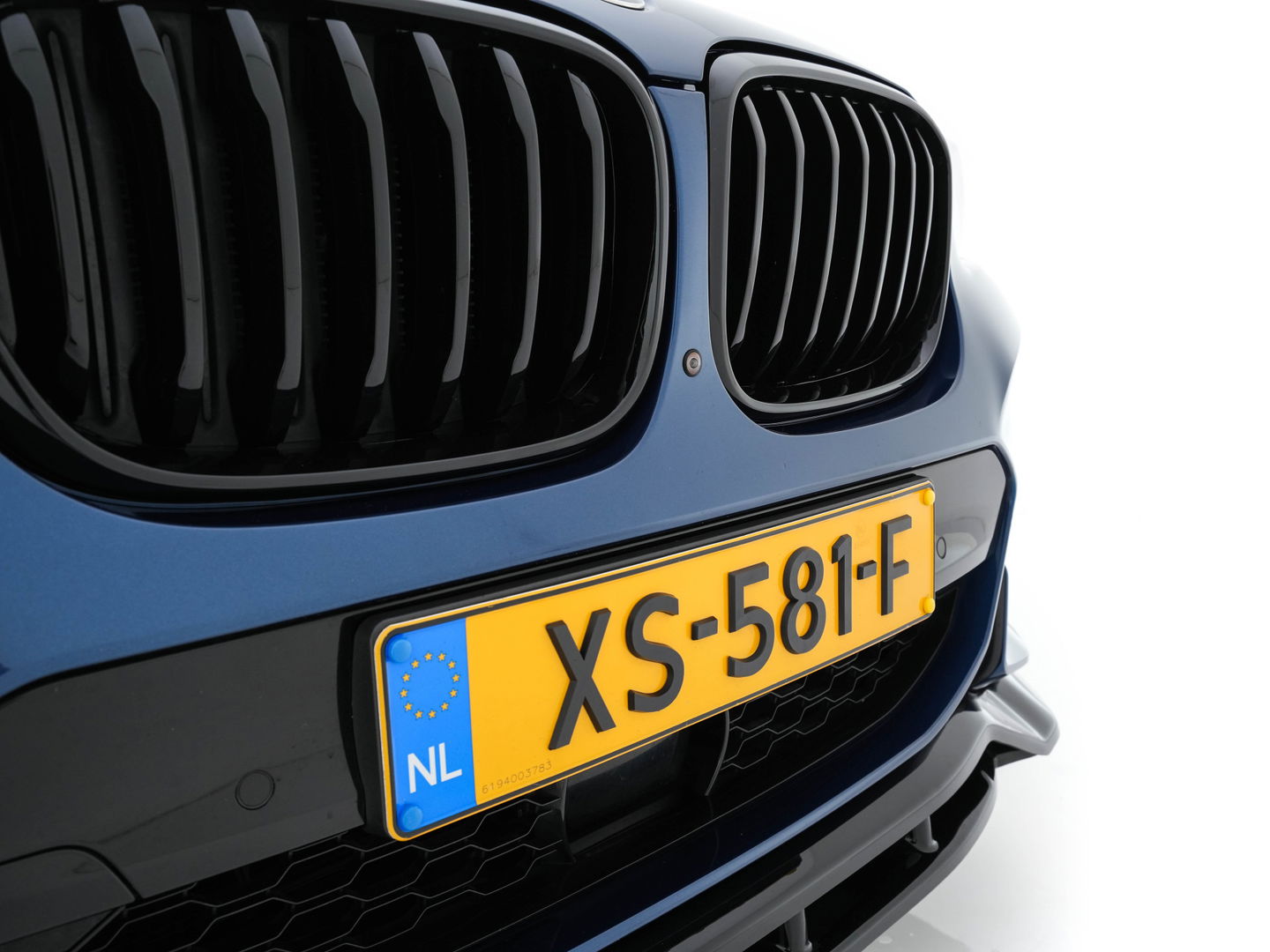 BMW X3 xDrive20i M-Sportpack High Executive Aut. * LUXURY-LEATHER | FULL-LED | TOP-VIEW | HEAD-UP | ADAPTIVE-CRUISE | BLIND-SPOT | DIGI-COCKPIT | HIFI-SOUND | DAB+ | AMBIENT-LIGHT | NAVI-FULLMAP | HEATED-SPORTSEATS | 21''ALU*