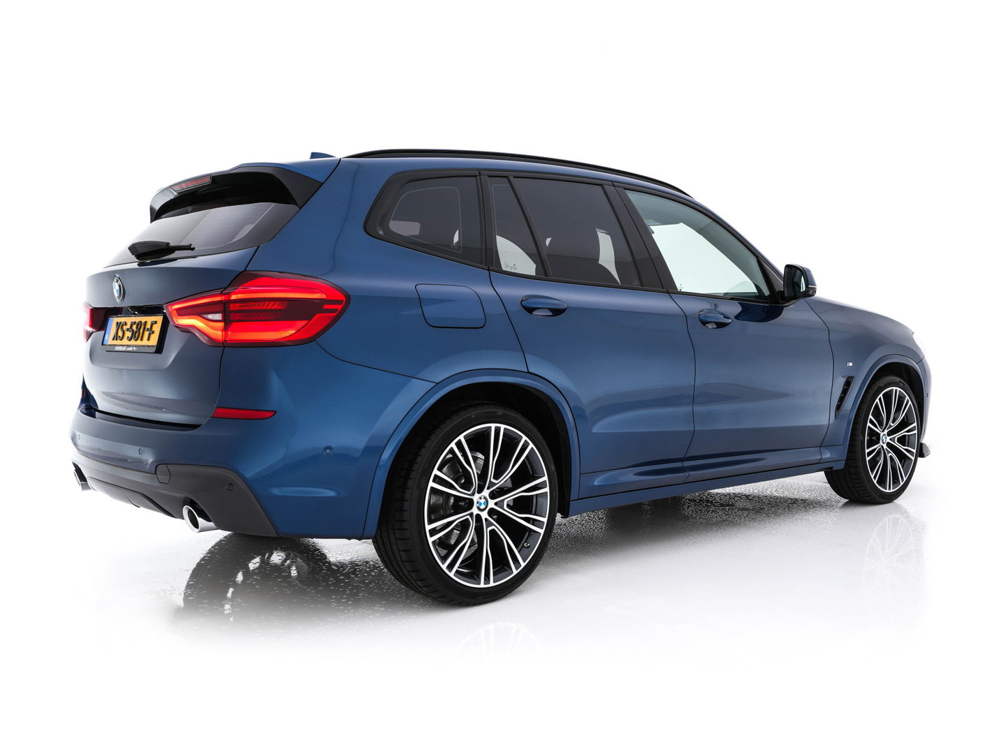 BMW X3 xDrive20i M-Sportpack High Executive Aut. *LUXURY-LEATHER | FULL-LED | TOP-VIEW | HEAD-UP | ADAPTIVE-CRUISE | BLIND-SPOT | DIGI-COCKPIT | HIFI-SOUND | DAB+ | AMBIENT-LIGHT | NAVI-FULLMAP | HEATED-SPORTSEATS | 21''ALU*