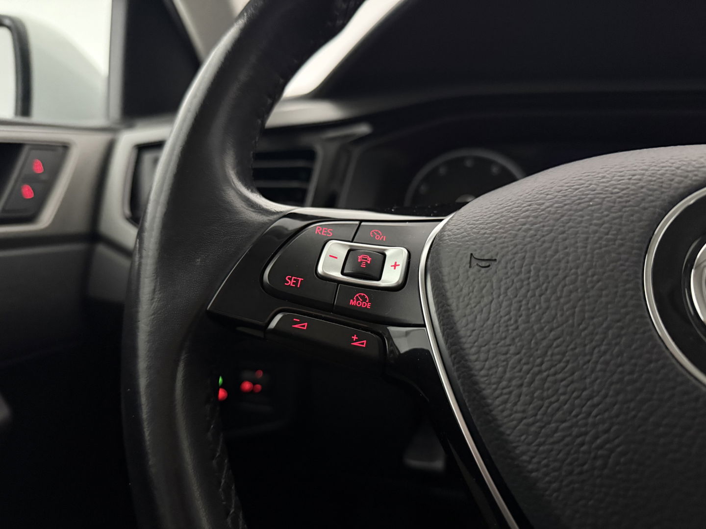 Volkswagen Polo 1.0 TSI Comfortline | Carplay | LED | Adaptive Cruise | Navigatie | NAP