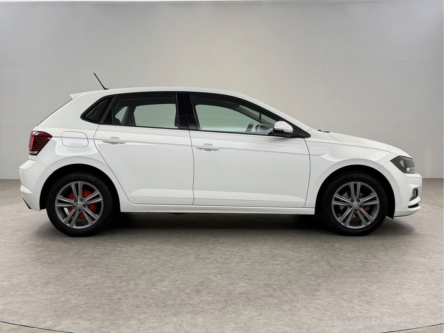 Volkswagen Polo 1.0 TSI Comfortline | Carplay | LED | Adaptive Cruise | Navigatie | NAP