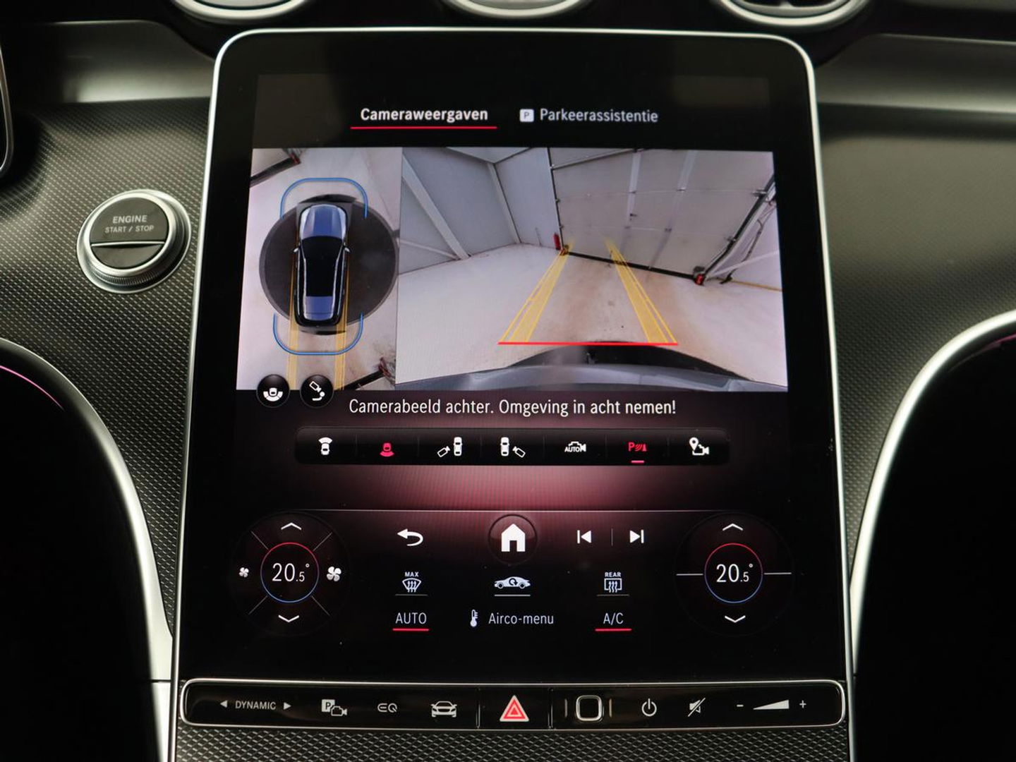 Mercedes-Benz C-Klasse 300 e AMG Line | Panoramadak | Wegklapbare trekhaak | Sfeerverlichting | Elektrische stoelen | Stoelverwarming | 360 Camera | Leder | Memory | Carplay