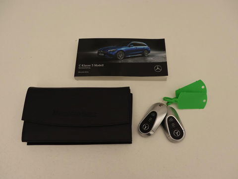Mercedes-Benz C-Klasse 300 e AMG Line