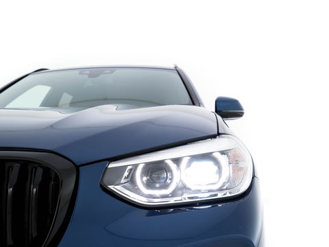 BMW X3 xDrive20i M-Sportpack High Executive Aut. * LUXURY-LEATHER | FULL-LED | TOP-VIEW | HEAD-UP | ADAPTIVE-CRUISE | BLIND-SPOT | DIGI-COCKPIT | HIFI-SOUND | DAB+ | AMBIENT-LIGHT | NAVI-FULLMAP | HEATED-SPORTSEATS | 21''ALU*