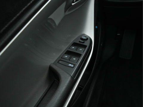 Opel Ampera 1.4 Aut. *NAVI-FULLMAP | LUXURY-LEATHER | BOSE-AUDIO | KEYLESS | CAMERA | DAB | ECC | PDC | CRUISE | DIGI-COCKPIT | HEATED-COMFORTSEATS | 17''ALU*