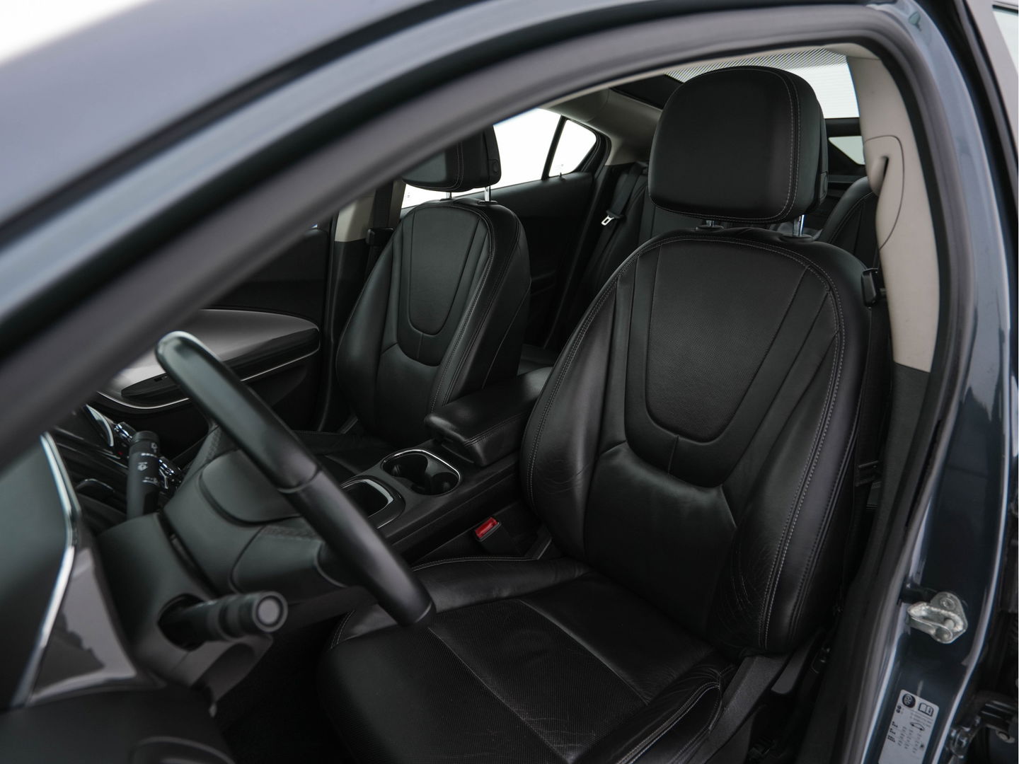 Opel Ampera 1.4 Aut. *NAVI-FULLMAP | LUXURY-LEATHER | BOSE-AUDIO | KEYLESS | CAMERA | DAB | ECC | PDC | CRUISE | DIGI-COCKPIT | HEATED-COMFORTSEATS | 17''ALU*