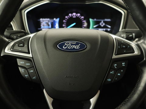 Ford Mondeo 2.0 IVCT HEV Vignale