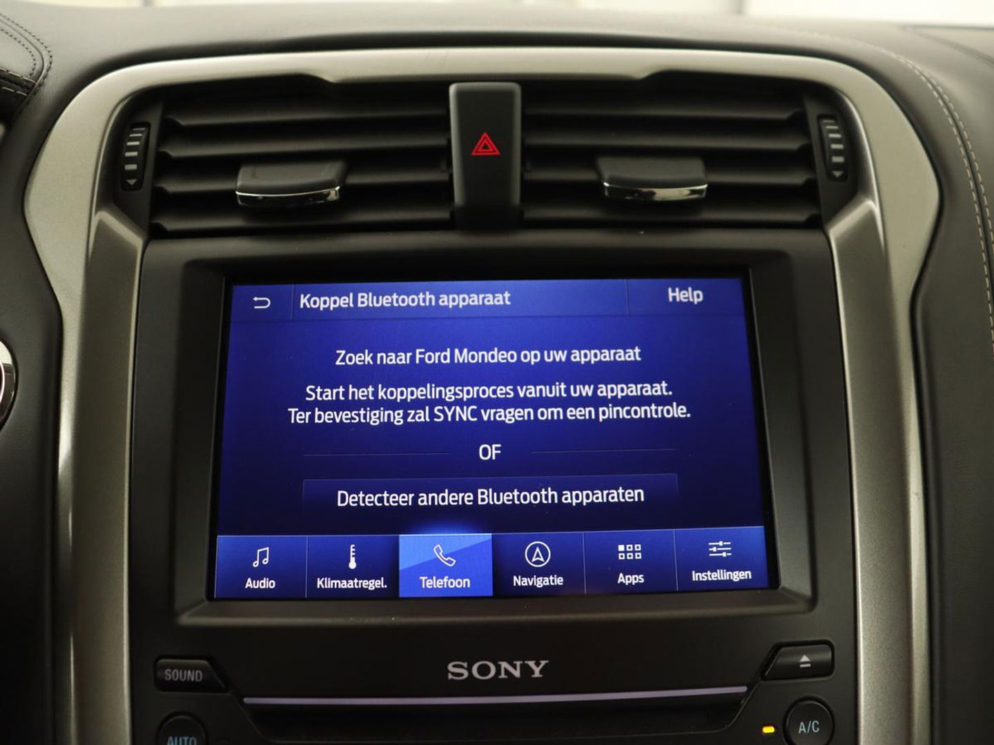 Ford Mondeo 2.0 IVCT HEV Vignale | Leder | Stoelverwarming | LED | LMV 18 inch | Navigatie | Carplay | Elektrische stoelen | Camera
