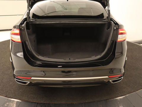 Ford Mondeo 2.0 IVCT HEV Vignale