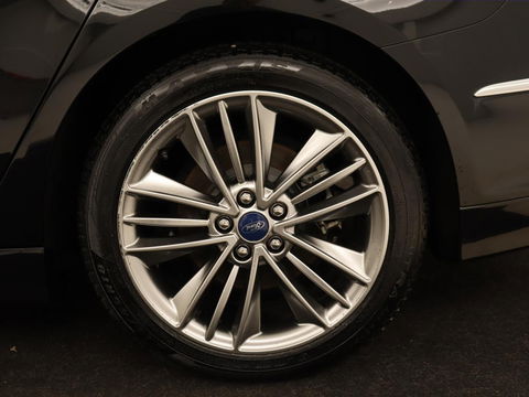 Ford Mondeo 2.0 IVCT HEV Vignale
