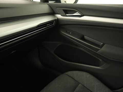 Volkswagen Golf 1.5 TSI R-Line