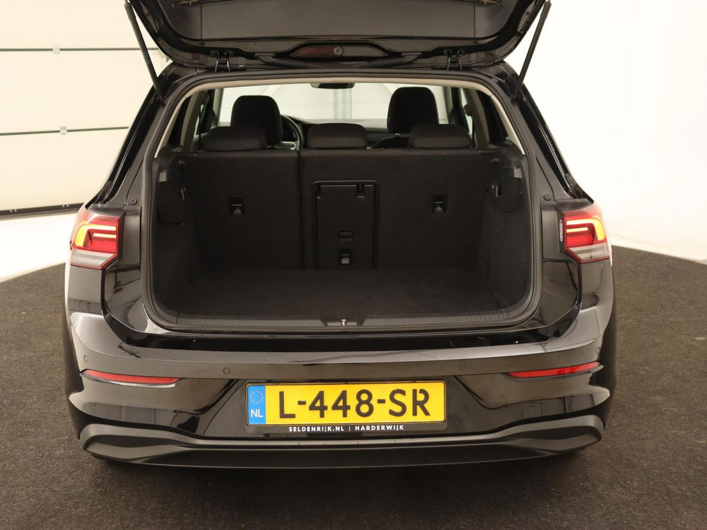 Volkswagen Golf 1.5 TSI R-Line
