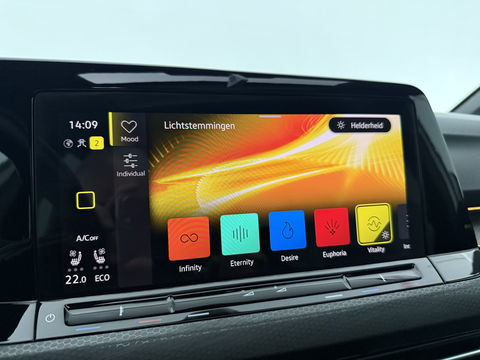 Volkswagen Golf 1.4 eHybrid GTE | 245PK | Pano | Sfeerverl. | Virtual | IQ-Light | Memory | Carplay | Trekh. | NAP