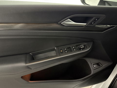Volkswagen Golf 1.4 eHybrid GTE | 245PK | Pano | Sfeerverl. | Virtual | IQ-Light | Memory | Carplay | Trekh. | NAP