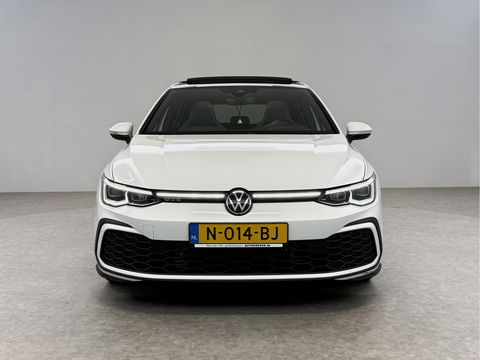 Volkswagen Golf 1.4 eHybrid GTE | 245PK | Pano | Sfeerverl. | Virtual | IQ-Light | Memory | Carplay | Trekh. | NAP