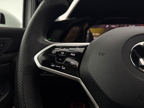 Volkswagen Golf 1.4 eHybrid GTE | 245PK | Pano | Sfeerverl. | Virtual | IQ-Light | Memory | Carplay | Trekh. | NAP