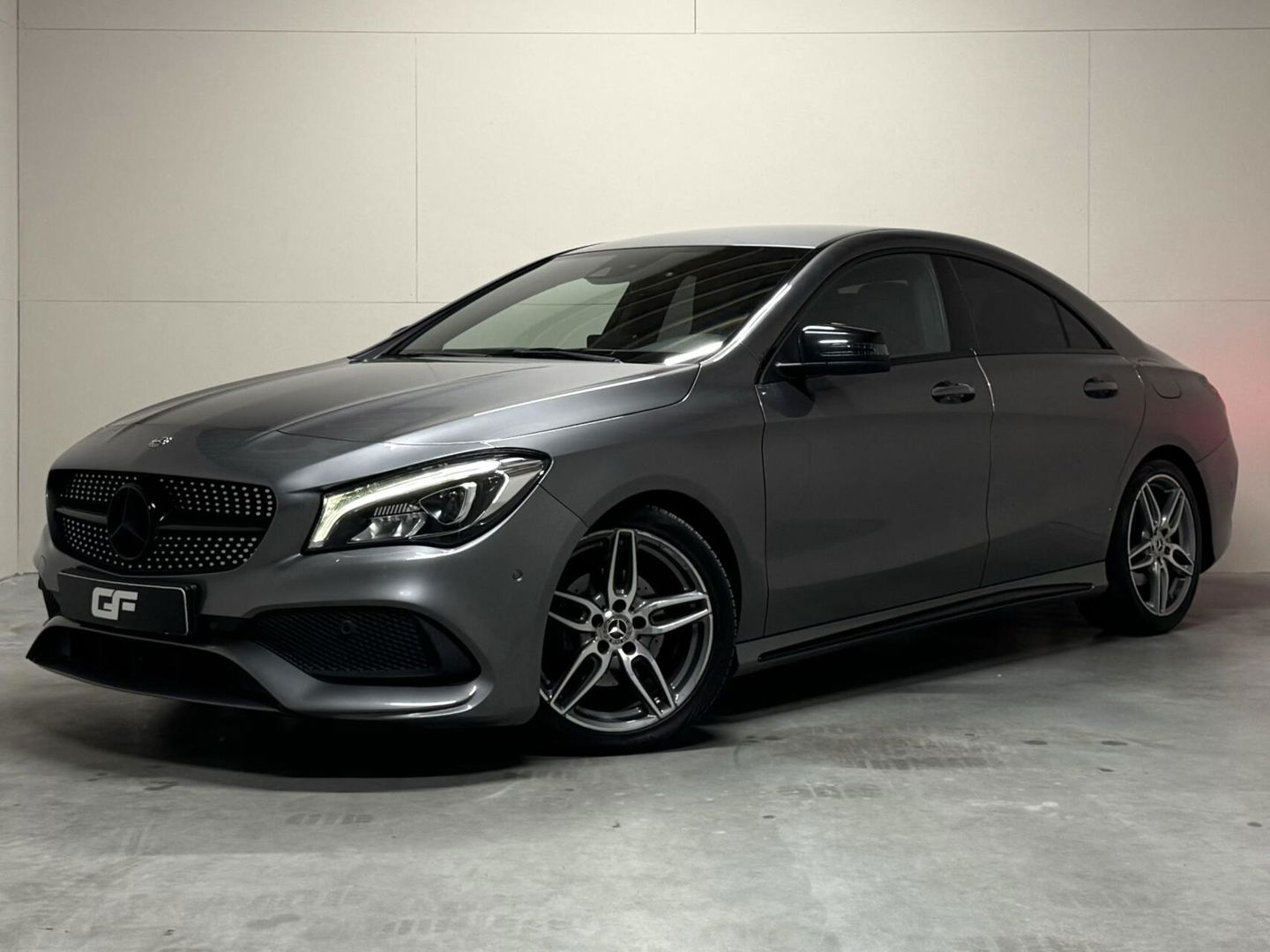 Mercedes-Benz CLA 180 AMG Night Pakketr Airco Navi Cruise Trekh.