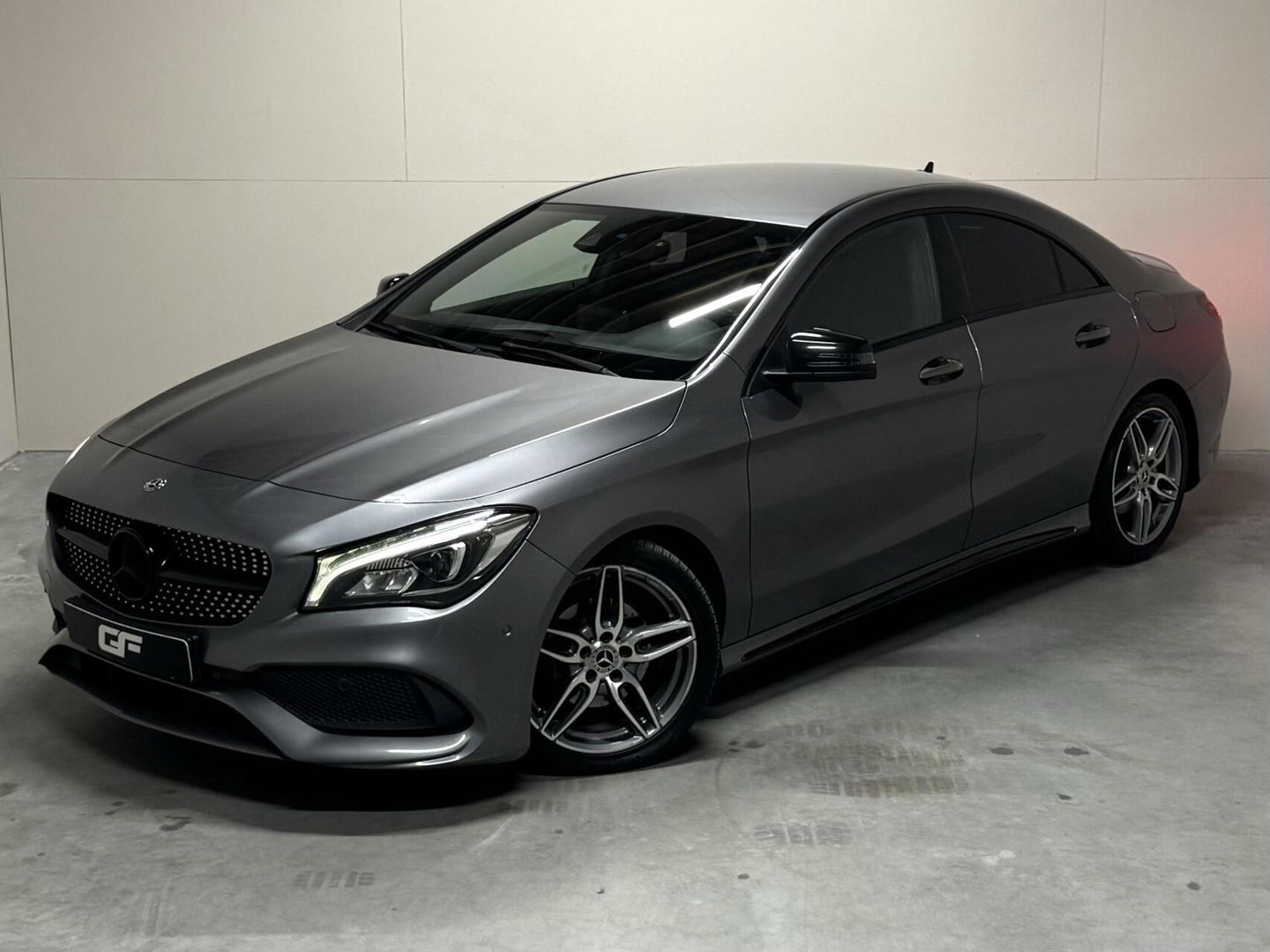 Mercedes-Benz CLA 180 AMG Night Pakketr Airco Navi Cruise Trekh.