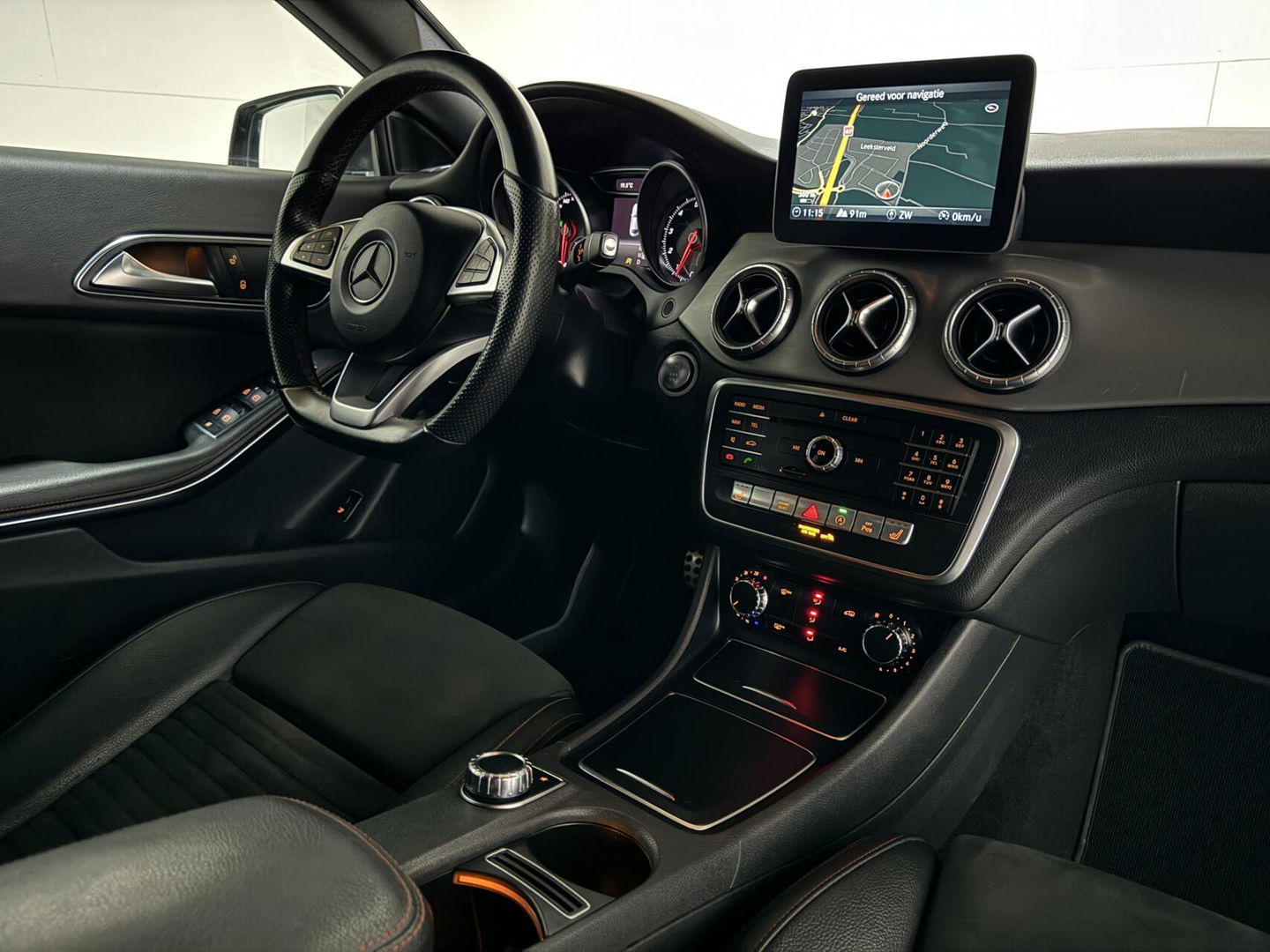 Mercedes-Benz CLA 180 AMG Night Pakketr Airco Navi Cruise Trekh.