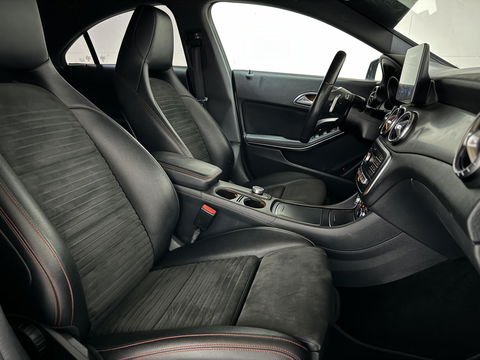 Mercedes-Benz CLA 180 AMG Night Pakketr Airco Navi Cruise Trekh.