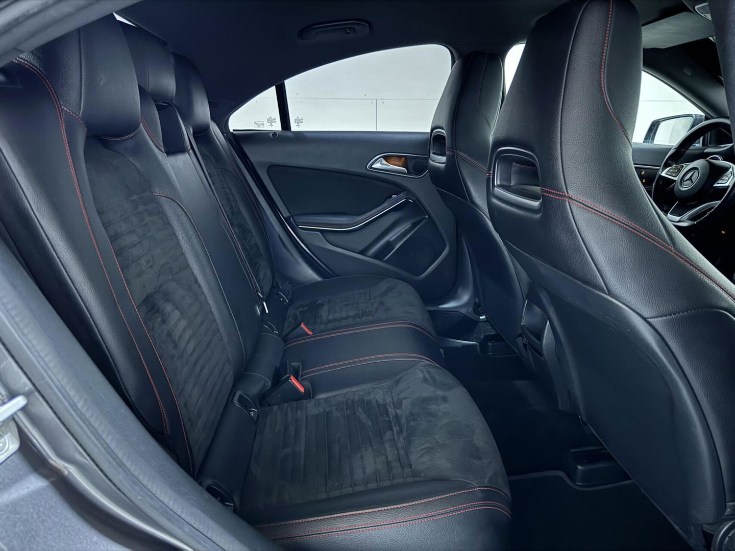 Mercedes-Benz CLA 180 AMG Night Pakketr Airco Navi Cruise Trekh.