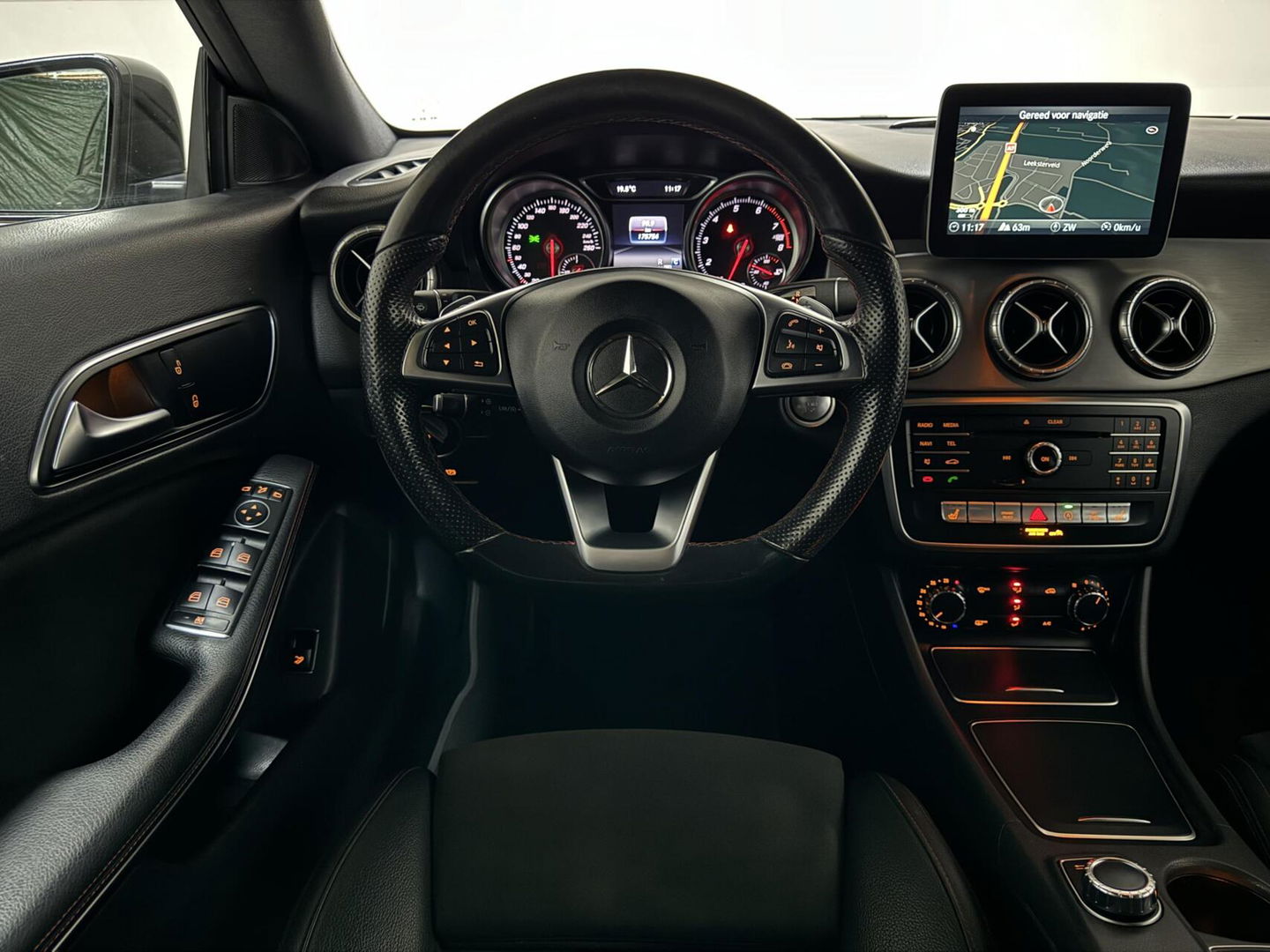 Mercedes-Benz CLA 180 AMG Night Pakketr Airco Navi Cruise Trekh.