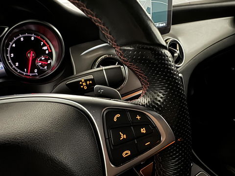 Mercedes-Benz CLA 180 AMG Night Pakketr Airco Navi Cruise Trekh.