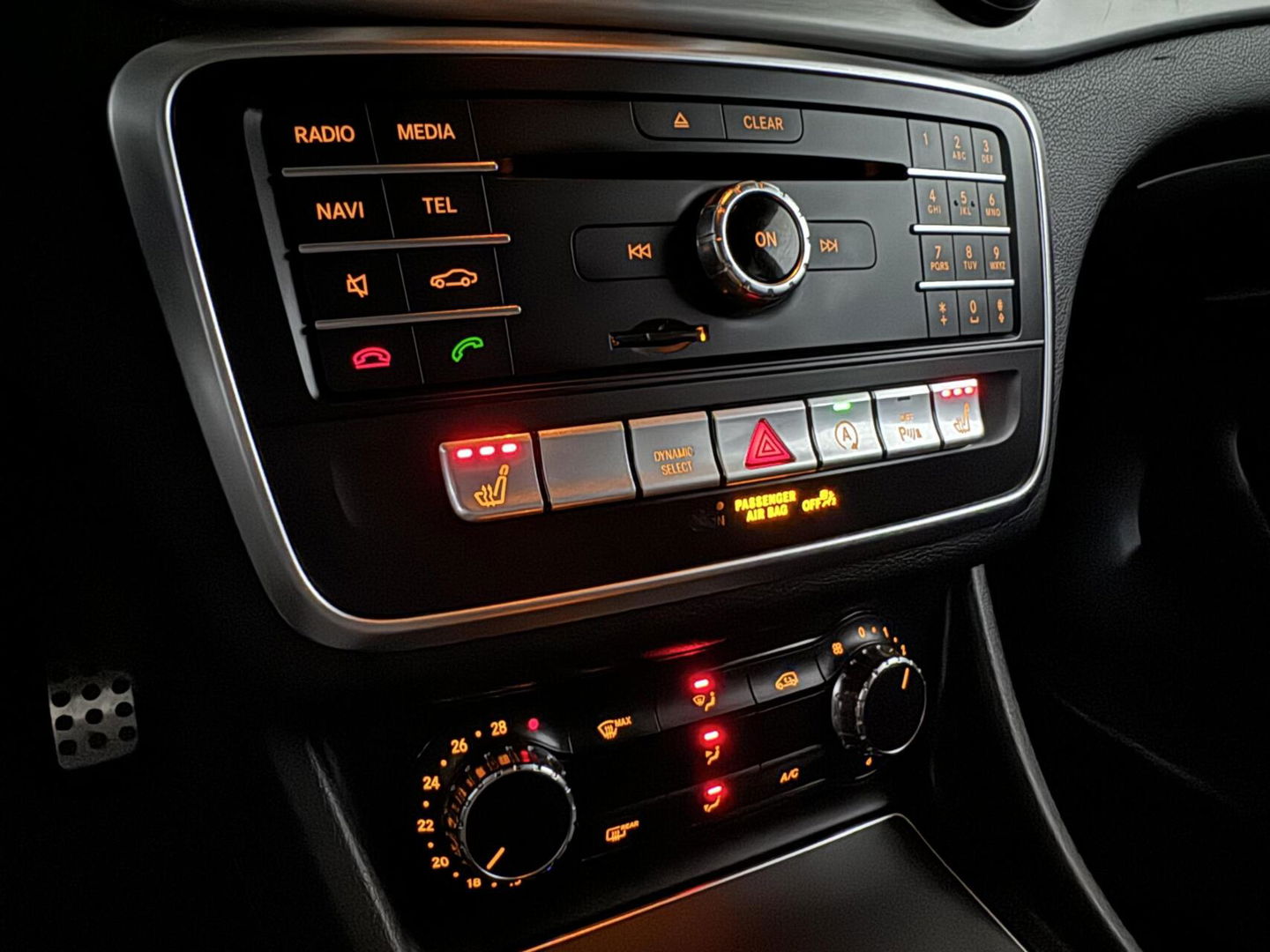 Mercedes-Benz CLA 180 AMG Night Pakketr Airco Navi Cruise Trekh.
