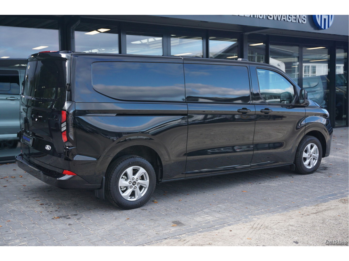 Ford Transit Custom 300L 136PK Limited AUT BPM VRIJ!! Navi, Cam, Adap. Cruise, 16" LM!! NR. A49