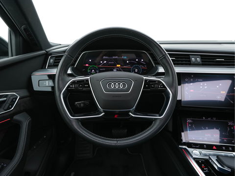 Audi e-tron 55 quattro advanced 95 kWh [3-Fase] {SOH-92%} *PANO | LUXURY-LEATHER | FULL-LED | BANG&OLUFSEN | ADAPTIVE-CRUISE | MEMORY-PACK | BLIND-SPOT | TOP-VIEW | SPORT/HEATED-SEATS | KEYLESS | DAB+ | ECC | PDC | 22''ALU*