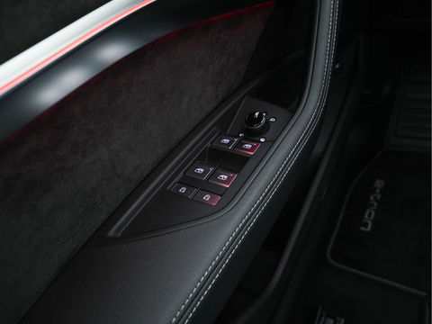 Audi e-tron 55 quattro advanced 95 kWh [3-Fase] {SOH-92%} *PANO | LUXURY-LEATHER | FULL-LED | BANG&OLUFSEN | ADAPTIVE-CRUISE | MEMORY-PACK | BLIND-SPOT | TOP-VIEW | SPORT/HEATED-SEATS | KEYLESS | DAB+ | ECC | PDC | 22''ALU*