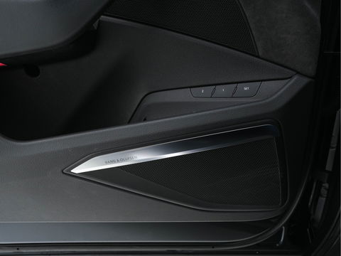 Audi e-tron 55 quattro advanced 95 kWh [3-Fase] {SOH-92%} *PANO | LUXURY-LEATHER | FULL-LED | BANG&OLUFSEN | ADAPTIVE-CRUISE | MEMORY-PACK | BLIND-SPOT | TOP-VIEW | SPORT/HEATED-SEATS | KEYLESS | DAB+ | ECC | PDC | 22''ALU*