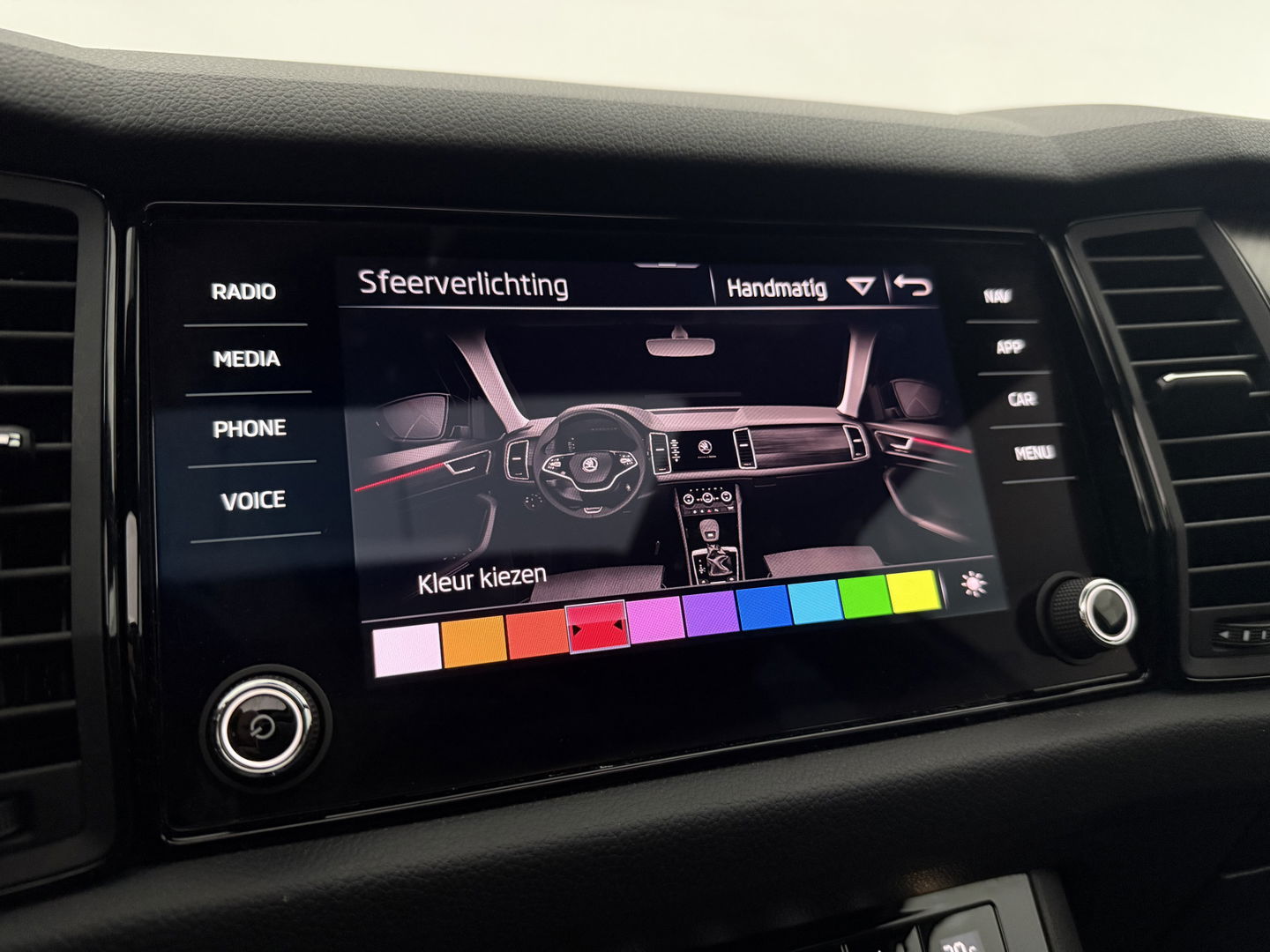 Škoda Kodiaq 1.5 TSI 150PK Sportline Business 7p | Pano | Sfeer | Virtual | Carplay | Trekh. | Camera | Stoel/stuurverw. | Adaptive Cruise | NAP