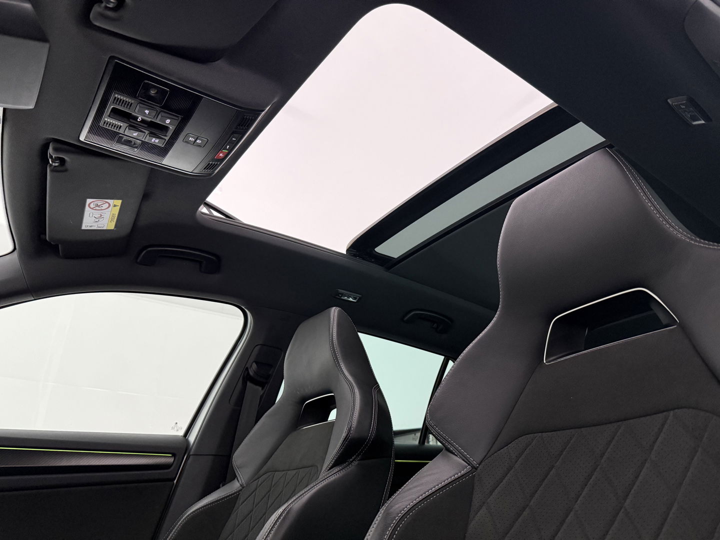 Škoda Kodiaq 1.5 TSI 150PK Sportline Business 7p | Pano | Sfeer | Virtual | Carplay | Trekh. | Camera | Stoel/stuurverw. | Adaptive Cruise | NAP