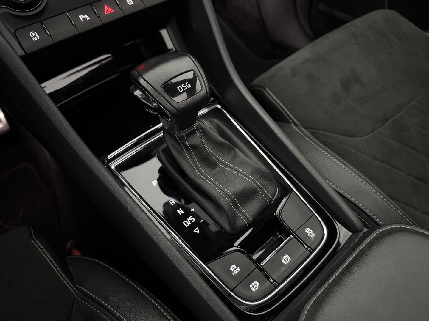 Škoda Kodiaq 1.5 TSI 150PK Sportline Business 7p | Pano | Sfeer | Virtual | Carplay | Trekh. | Camera | Stoel/stuurverw. | Adaptive Cruise | NAP