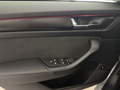 Škoda Kodiaq 1.5 TSI 150PK Sportline Business 7p | Pano | Sfeer | Virtual | Carplay | Trekh. | Camera | Stoel/stuurverw. | Adaptive Cruise | NAP